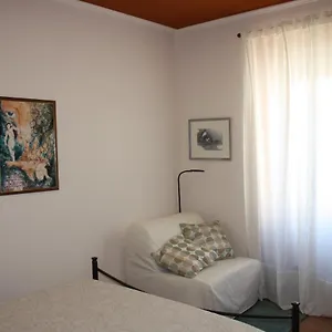 Le Tre Sorelle A Testaccio , Roma Italia